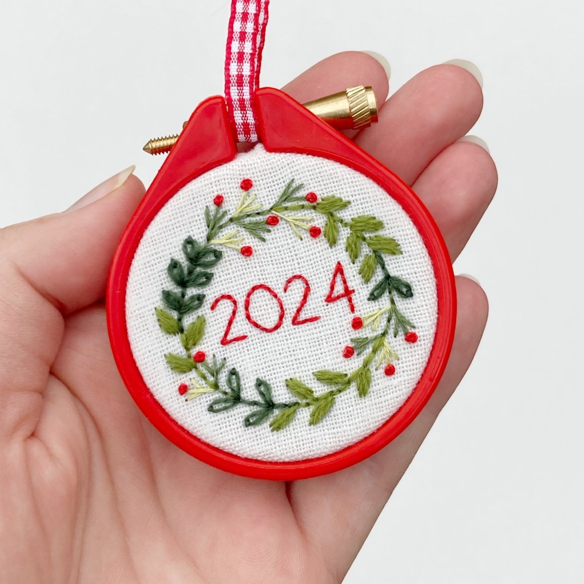 Mini Christmas Wreath Embroidery Kit - Modern Craft Kit from Kirsty Freeman Design