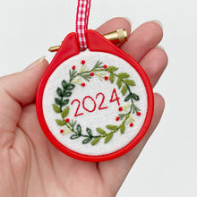 Load image into Gallery viewer, Mini Christmas Wreath Embroidery Kit
