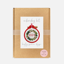 Load image into Gallery viewer, Mini Christmas Wreath Embroidery Kit
