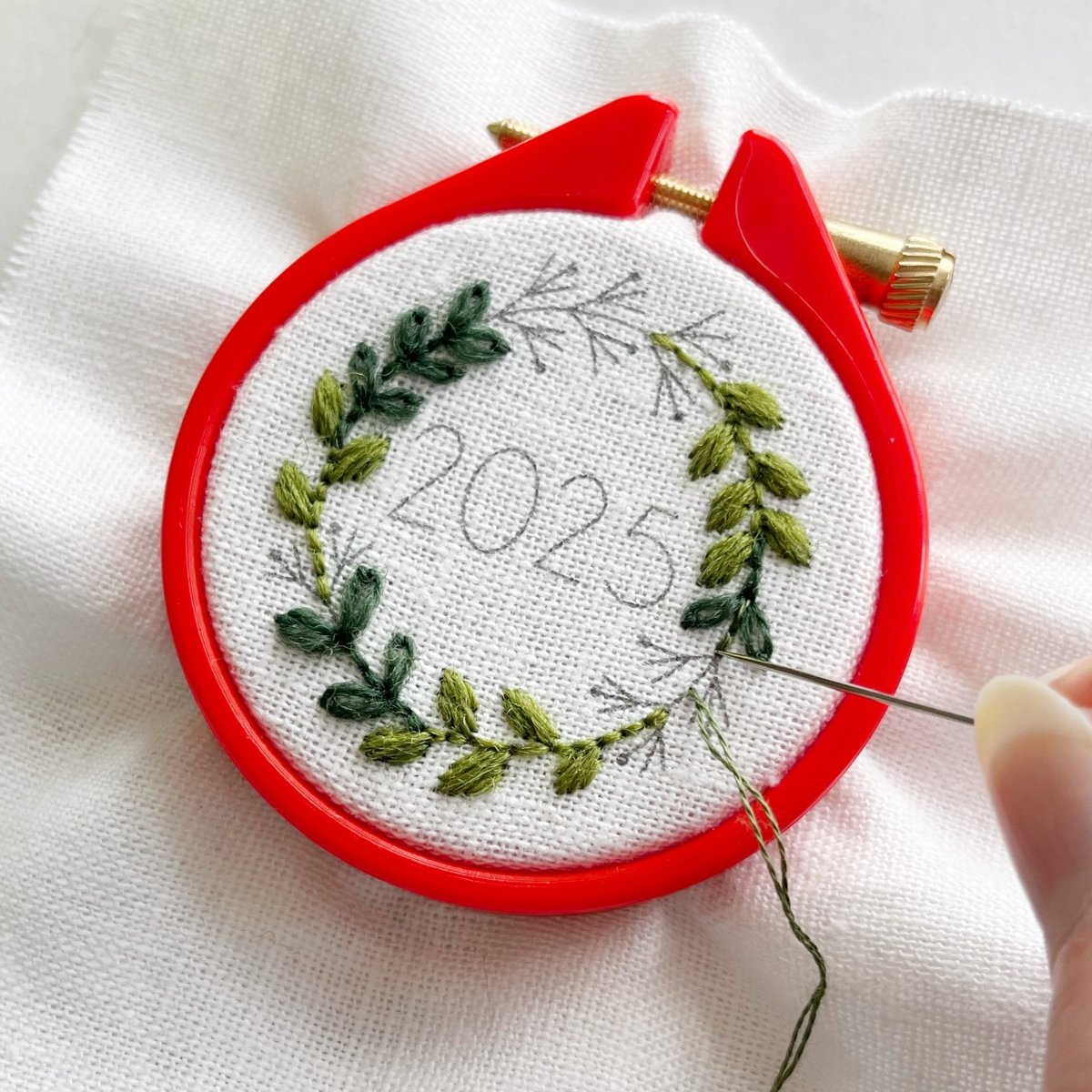 Mini Christmas Wreath Embroidery Kit - Modern Craft Kit from Kirsty Freeman Design